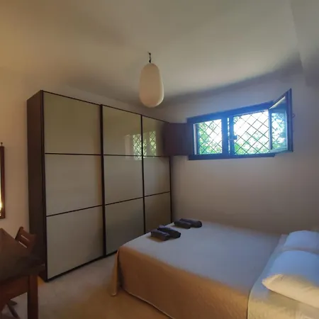 Parrot - A Con Bagno Privato Homestay Rome
